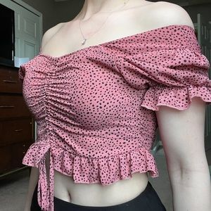 pink off the shoulder scrunch crop top